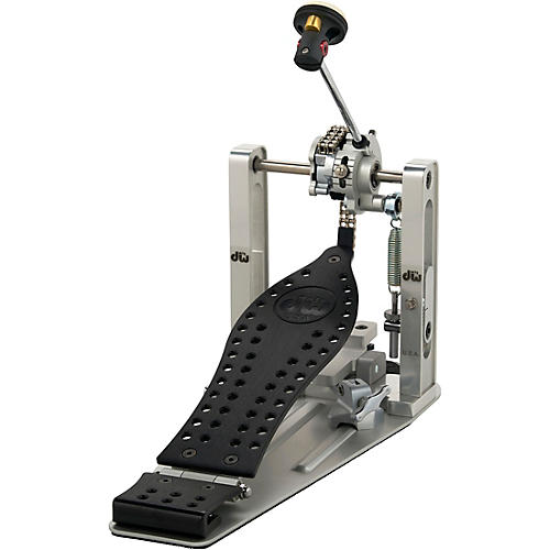 DW Colorboard Machined Chain Drive Single Bass Drum Pedal With Graphite Footboard - musicians--Friend