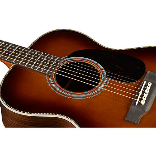 Martin 000-28 Standard Auditorium Acoustic Guitar Natural - musicians--Friend