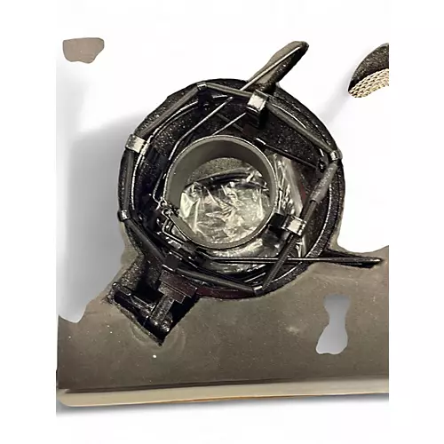 Used MXL R40 Ribbon Microphone - musicians--Friend