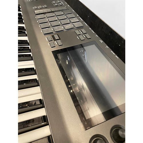 Used Akai Professional MPC Key 61 Keyboard Workstation - musicians--Friend