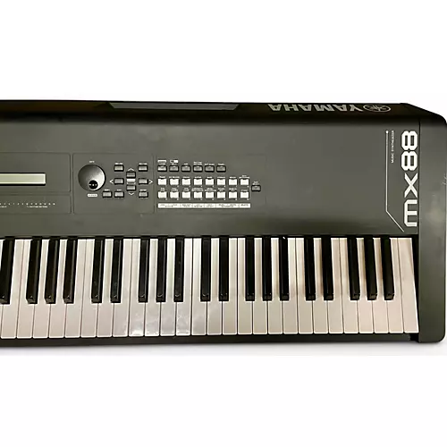 Used Yamaha MX88BK Synthesizer - musicians--Friend