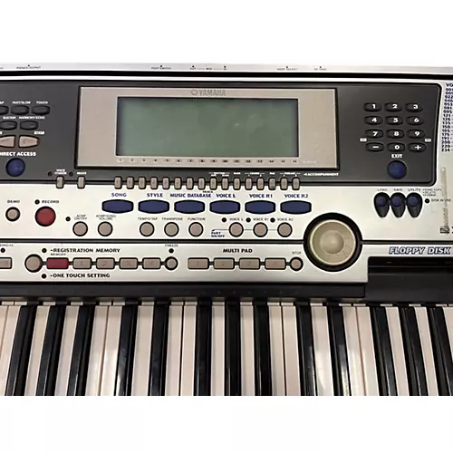 Used Yamaha PSR 550 Arranger Keyboard - musicians--Friend