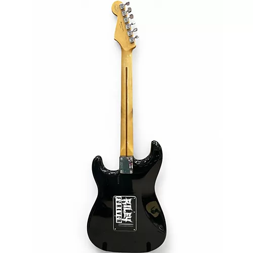 Used 2010s Fender Player Stratocaster HSS Black Solid Body Electric Guitar Black - musicians--Friend