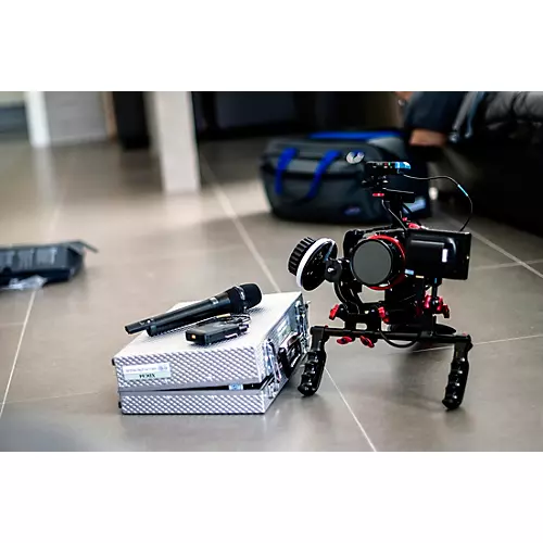Sennheiser AVX ME2/835 Wireless Digital System With ME 2 Omnidirectional Lavalier and 835 Microphone - musicians--Friend