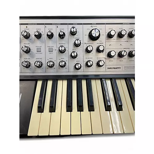 Used Moog Sub Phatty 25 Key Synthesizer - musicians--Friend