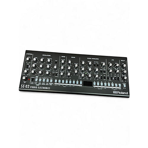 Used Roland SE-02 Synthesizer - musicians--Friend
