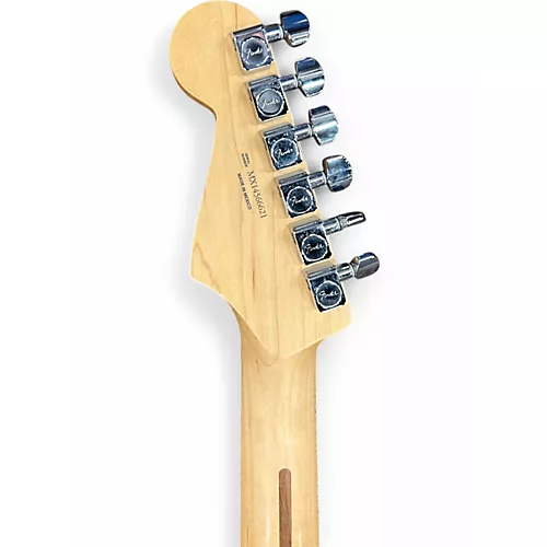 Used Fender Player Stratocaster HSS 2 Color Sunburst Solid Body Electric Guitar 2 Color Sunburst - musicians--Friend