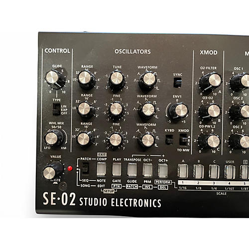 Used Roland Se-02 Synthesizer - musicians--Friend