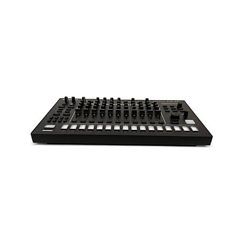Used Roland TR-8S Production Controller - musicians--Friend