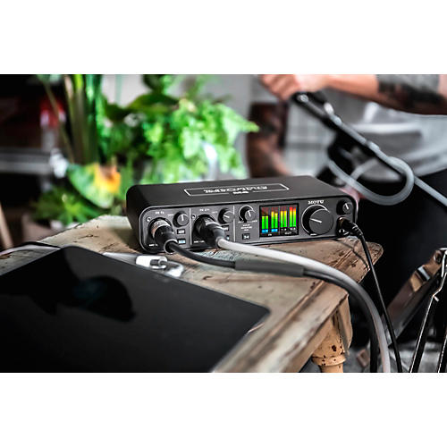 MOTU M4 4x4 USB-C Audio Interface - musicians--Friend