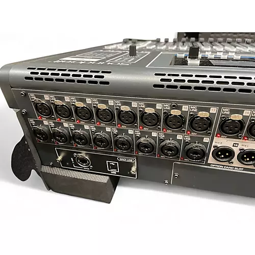 Used Soundcraft Si Impact 32 Digital Mixer - musicians--Friend