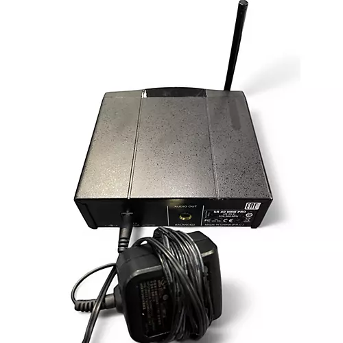 Used AKG SR40 Instrument Wireless System - musicians--Friend