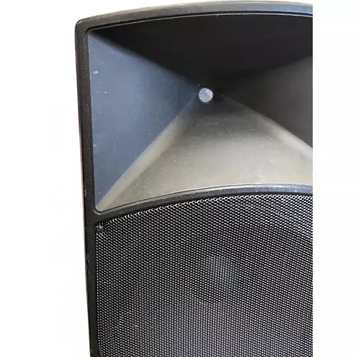 Used Mackie THUMP 15 Powered Speaker - musicians--Friend