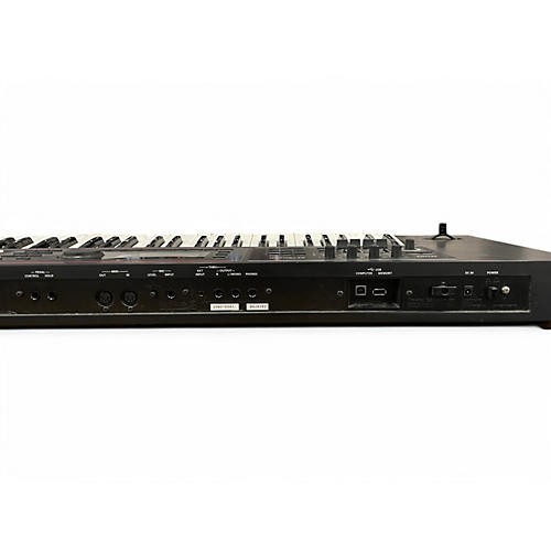 Used Roland Juno-DS Keyboard Workstation - musicians--Friend