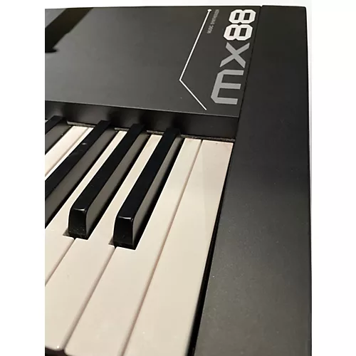 Used Yamaha MX88 Synthesizer - musicians--Friend