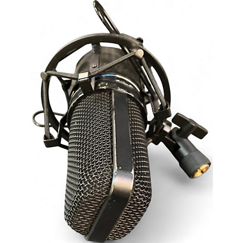 Used Audio-Technica AT4033 Condenser Microphone - musicians--Friend