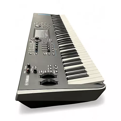 Used Yamaha MODX7 Synthesizer - musicians--Friend