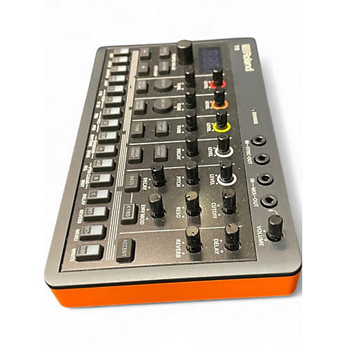 Used Roland Aira T8 beat machine Production Controller - musicians--Friend
