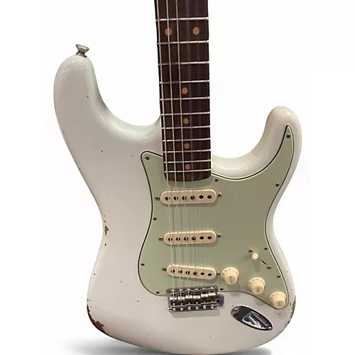 Used Fender 1962 Relic Stratocaster AGED OLYMPIC WHITE Solid Body Electric Guitar AGED OLYMPIC WHITE - musicians--Friend