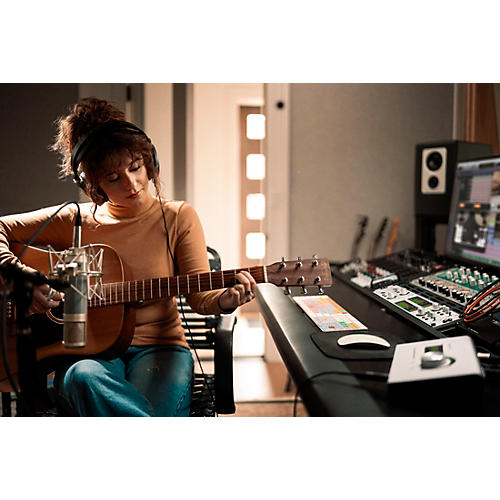 Universal Audio Apollo x8 Gen 2 18x24 Thunderbolt 3 Audio Interface Studio - musicians--Friend