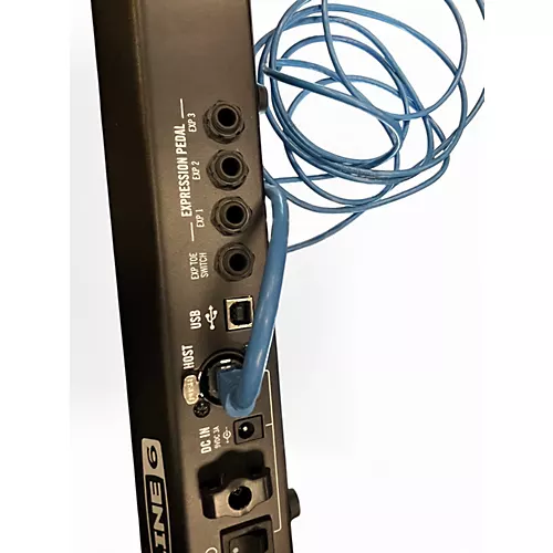 Used Line 6 Helix Rack Rack-Mountable Multi-Effects Processor Multi Effects Processor - musicians--Friend