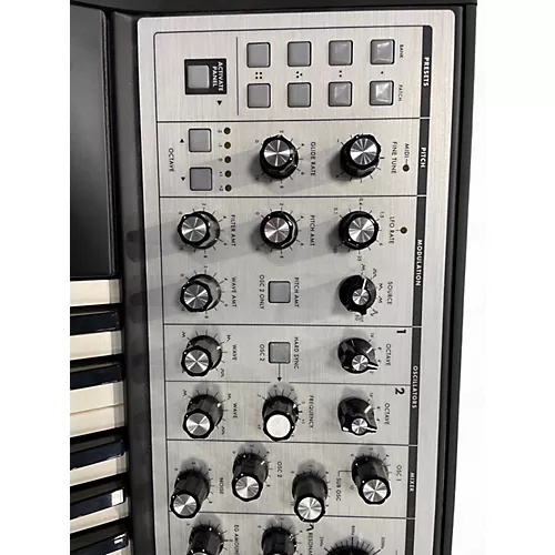 Used Moog Sub Phatty 25 Key Synthesizer - musicians--Friend