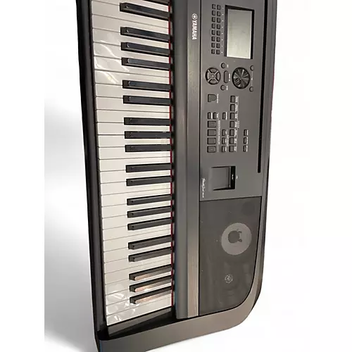 Used Yamaha DGX-670 Digital Piano - musicians--Friend