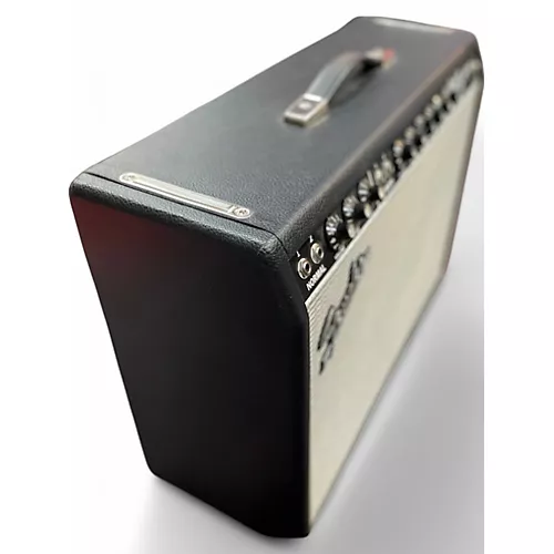 Used Fender 65 deluxe reverb Tube Guitar Combo Amp - musicians--Friend