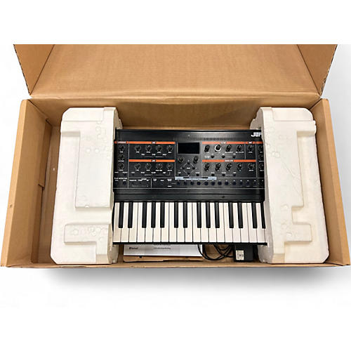 Used Roland JUPITER XM Synthesizer - musicians--Friend