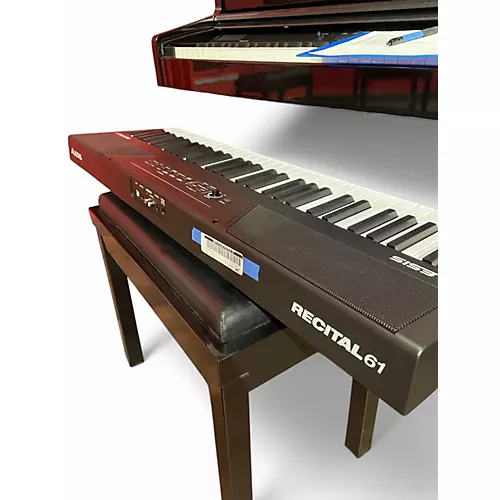 Used Alesis RECITAL 61 - musicians--Friend