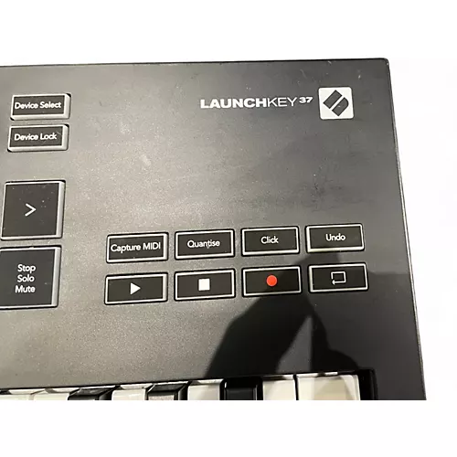 Used Novation LAUNCHKEY 37 KEY - musicians--Friend