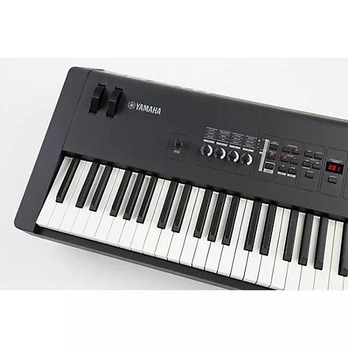 Yamaha MX88 Music Synthesizer Black - musicians--Friend