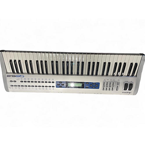 Used Alesis QS6.2 Keyboard Workstation - musicians--Friend