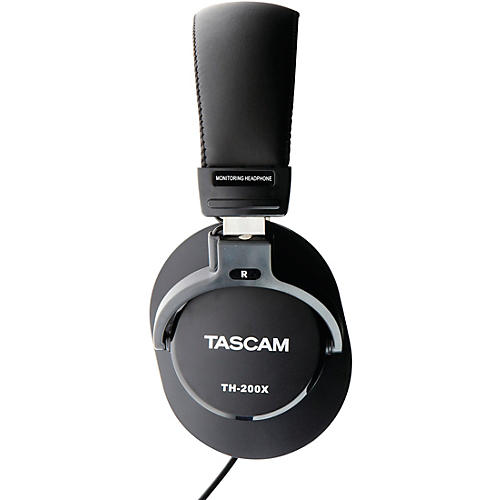 Focusrite Scarlett Solo USB Audio Interface Gen 3 With TASCAM TH-200X Studio Headphones Bundle - musicians--Friend