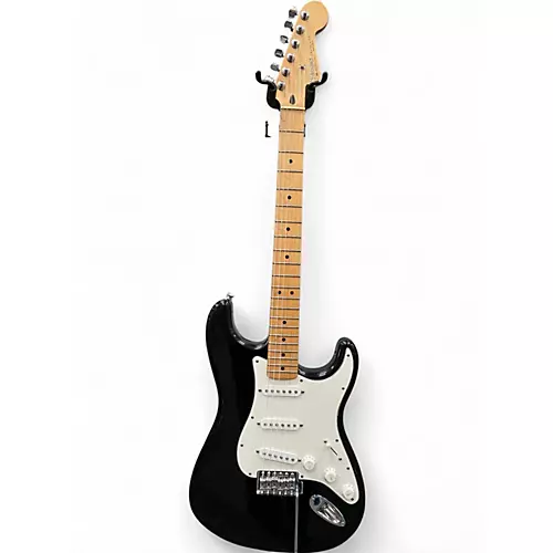 Used 2001 Fender Standard Stratocaster Black Solid Body Electric Guitar Black - musicians--Friend