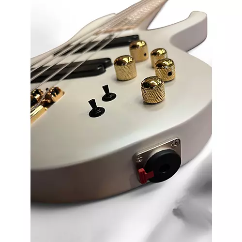 Used Ibanez BTB605MLM Pearl White Electric Bass Guitar Pearl White - musicians--Friend