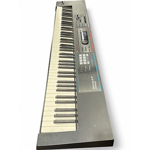 Used Roland juno ds88 Keyboard Workstation - musicians--Friend