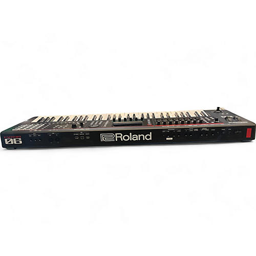 Used Roland Fantom 06 Keyboard Workstation - musicians--Friend