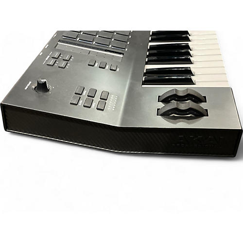 Used Akai Professional MPC Key 61 Keyboard Workstation - musicians--Friend