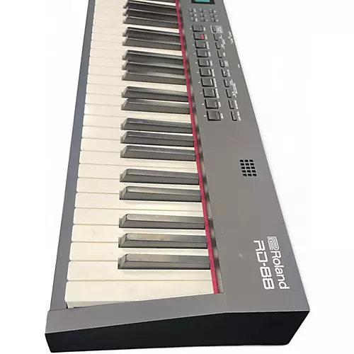 Used Roland RD-88 Digital Piano - musicians--Friend
