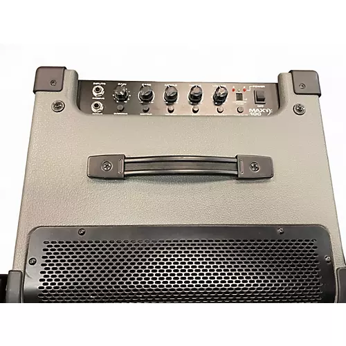 Used Peavey MAX 100 Bass Combo Amp - musicians--Friend