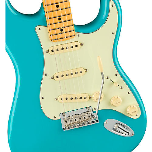 Fender American Professional II Stratocaster Maple Fingerboard Electric Guitar Black - musicians--Friend