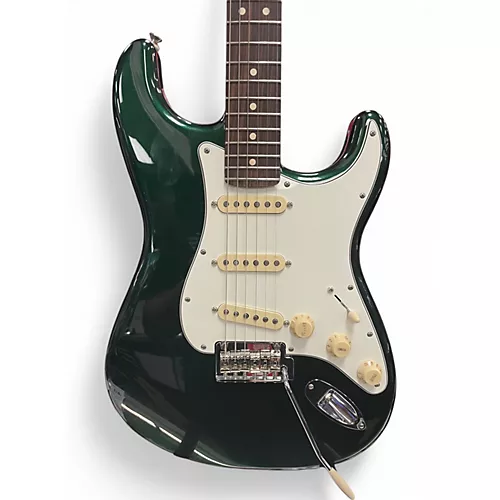Used Fender Player Stratocaster GREEN BRITISH Solid Body Electric Guitar GREEN BRITISH - musicians--Friend