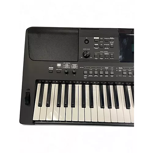 Used Yamaha PSRE463 61 key Portable Keyboard - musicians--Friend