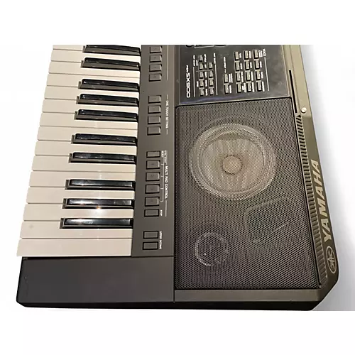Used Yamaha PSRS900 61 Key Arranger Keyboard - musicians--Friend