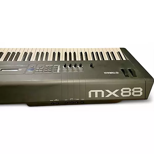 Used Yamaha MX88BK Synthesizer - musicians--Friend