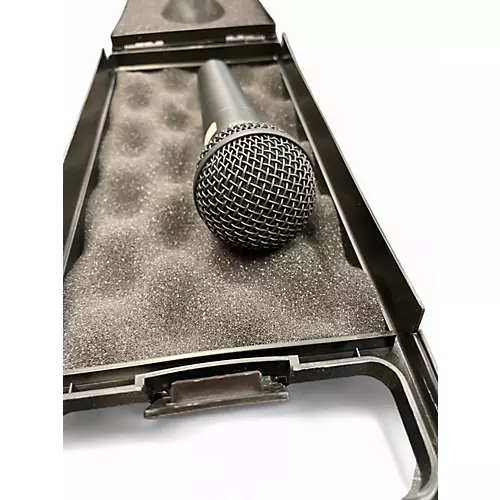 Used Behringer XM8500 Dynamic Microphone - musicians--Friend
