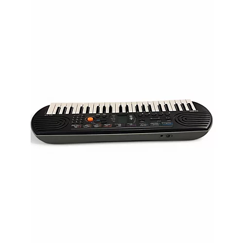 Used Casio SA-77 Portable Keyboard - musicians--Friend