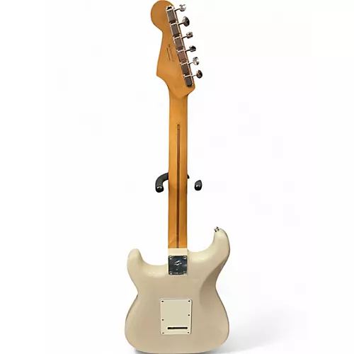 Used Fender Player Stratocaster White Solid Body Electric Guitar White - musicians--Friend