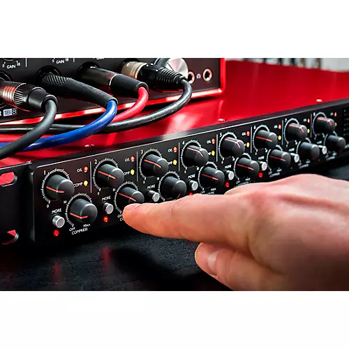 Focusrite Scarlett OctoPre Dynamic 8-Channel Microphone Preamp & Compressor - musicians--Friend